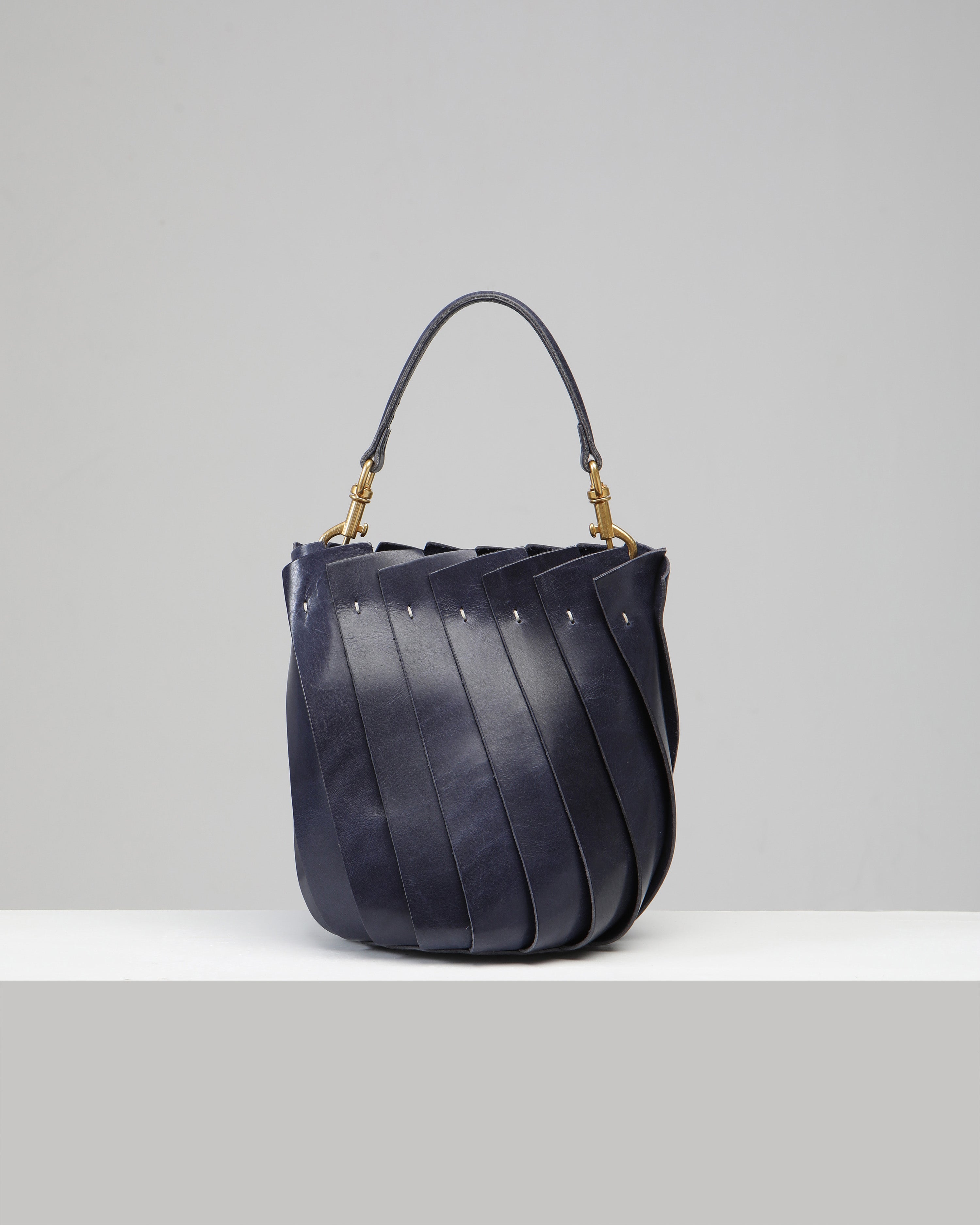 Bloom Bucket Tote - Midnight
