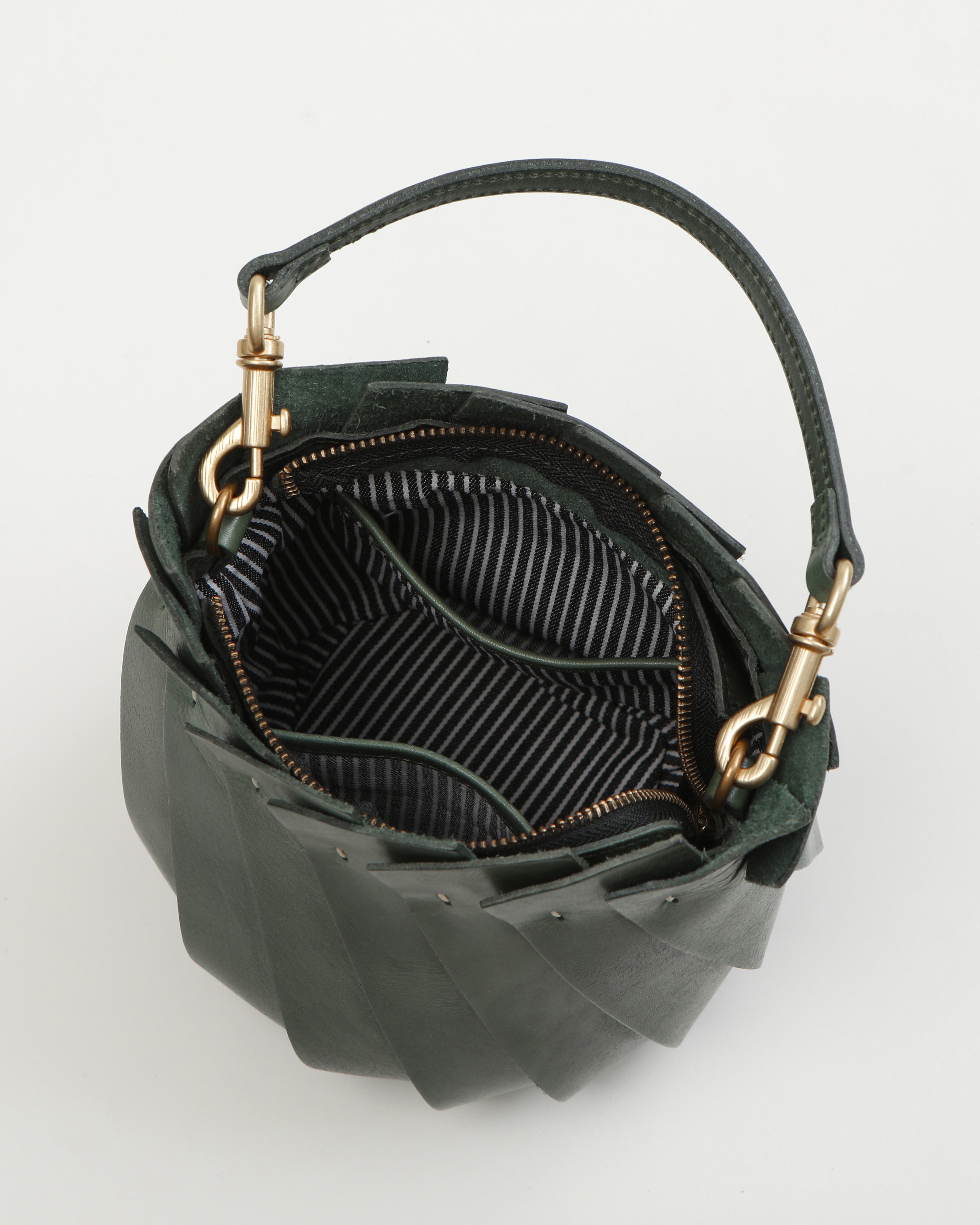 Bloom Bucket Tote - Hunter Green