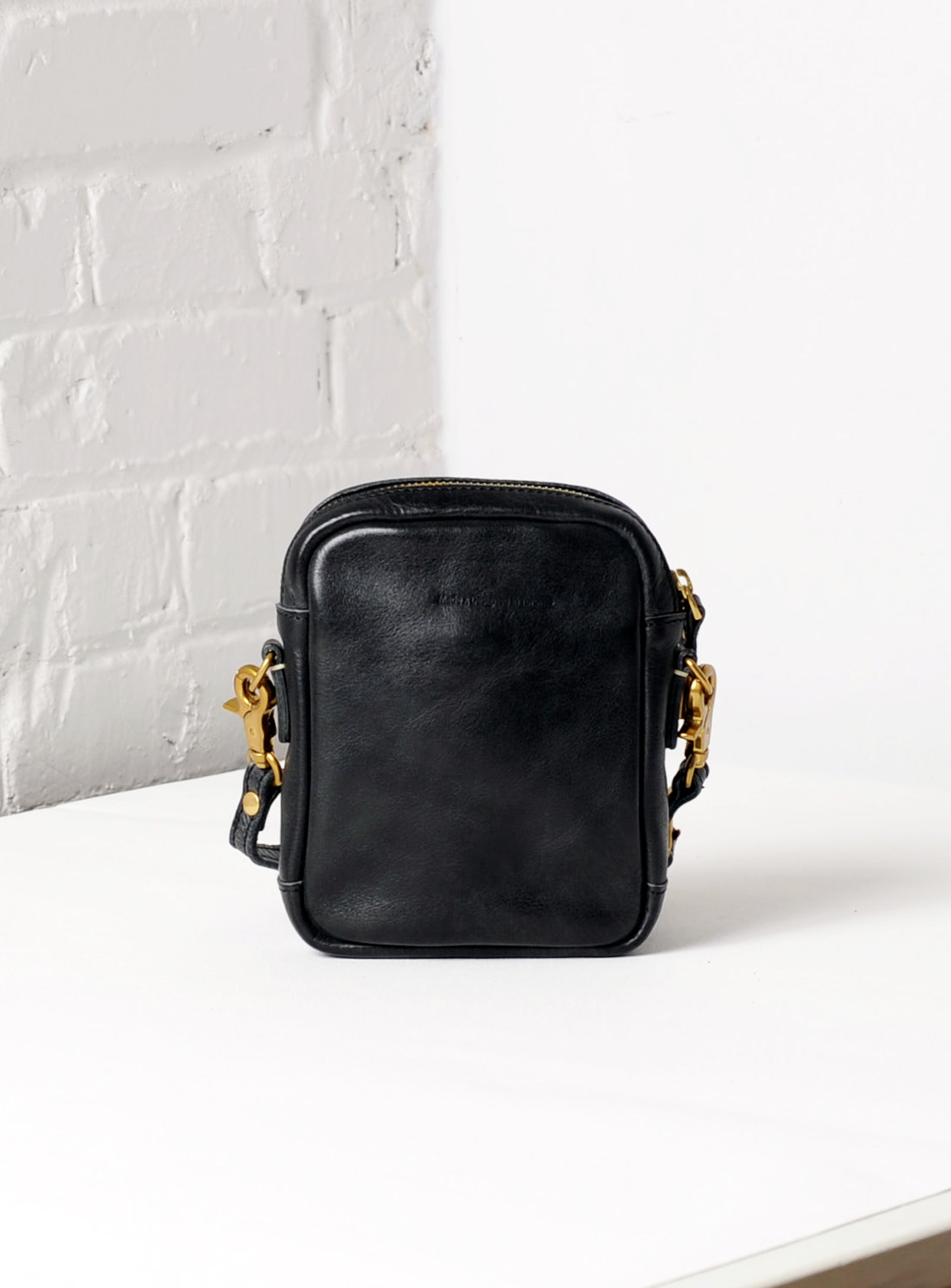 Snappi Sling Bag - Black