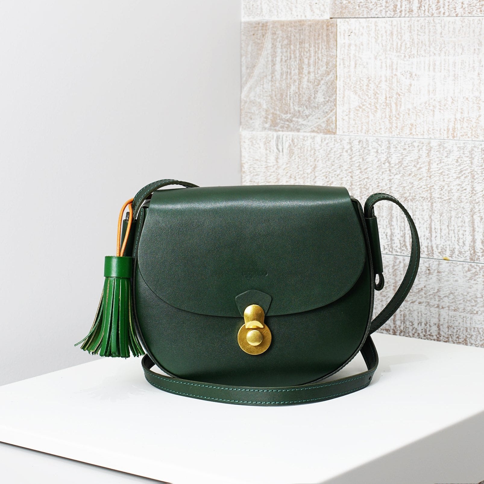 Vive 2.0 Saddle Crossbody Bag - Hunter Green