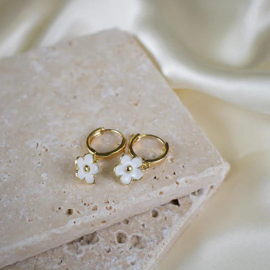 Daisy Flower Earrings - White