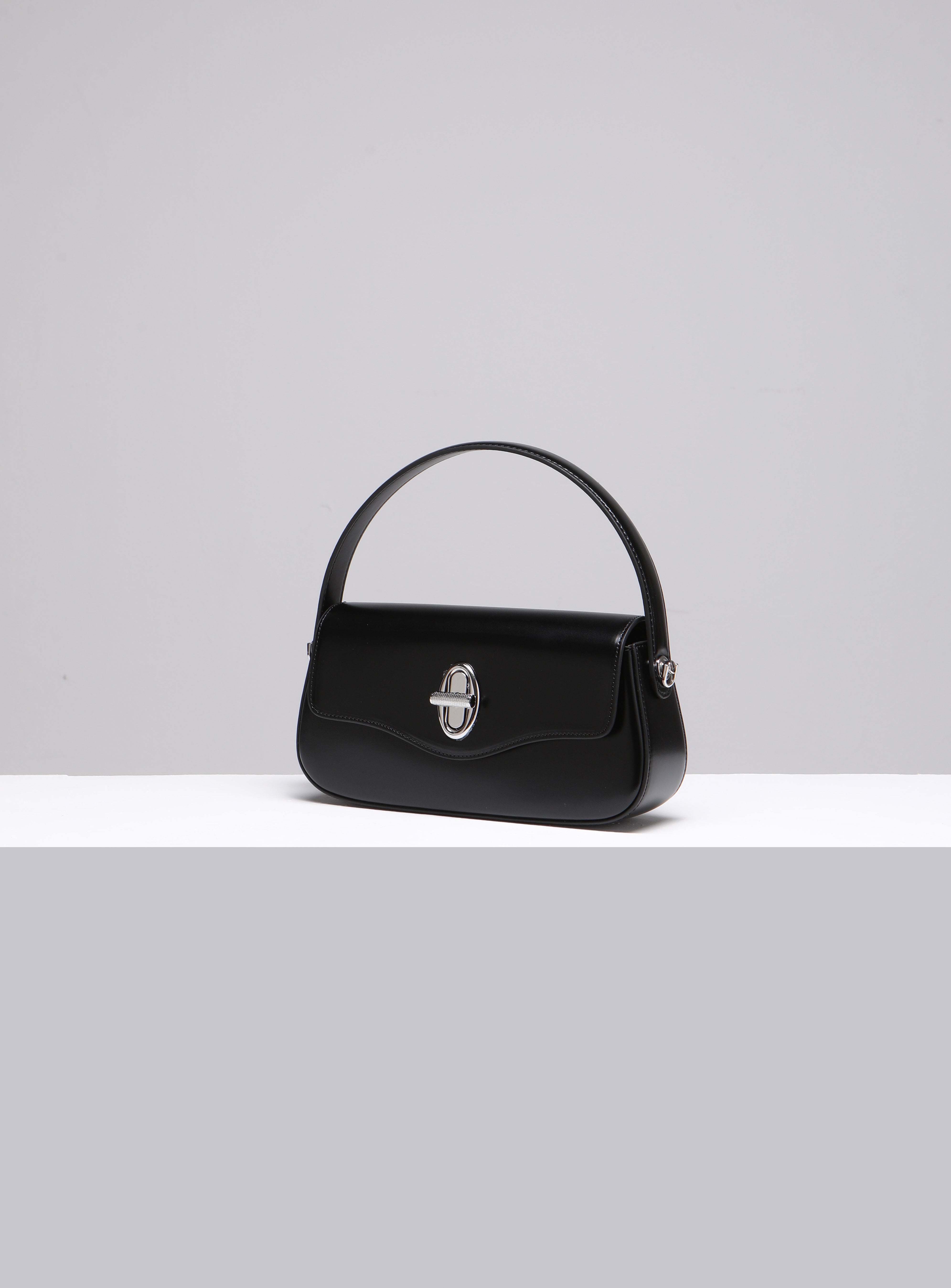 Aura Swing Satchel - Black