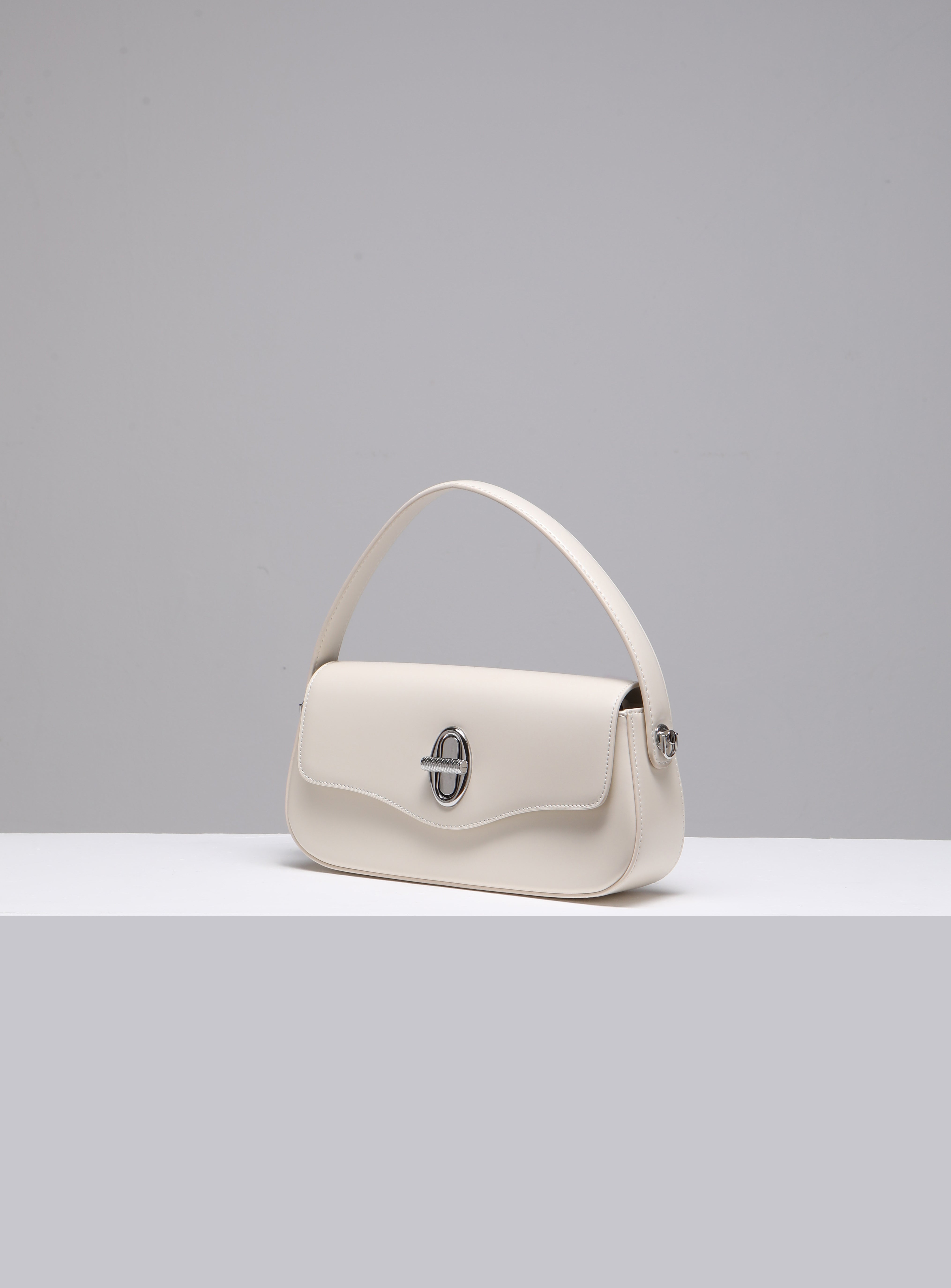Aura Swing Satchel - Ivory