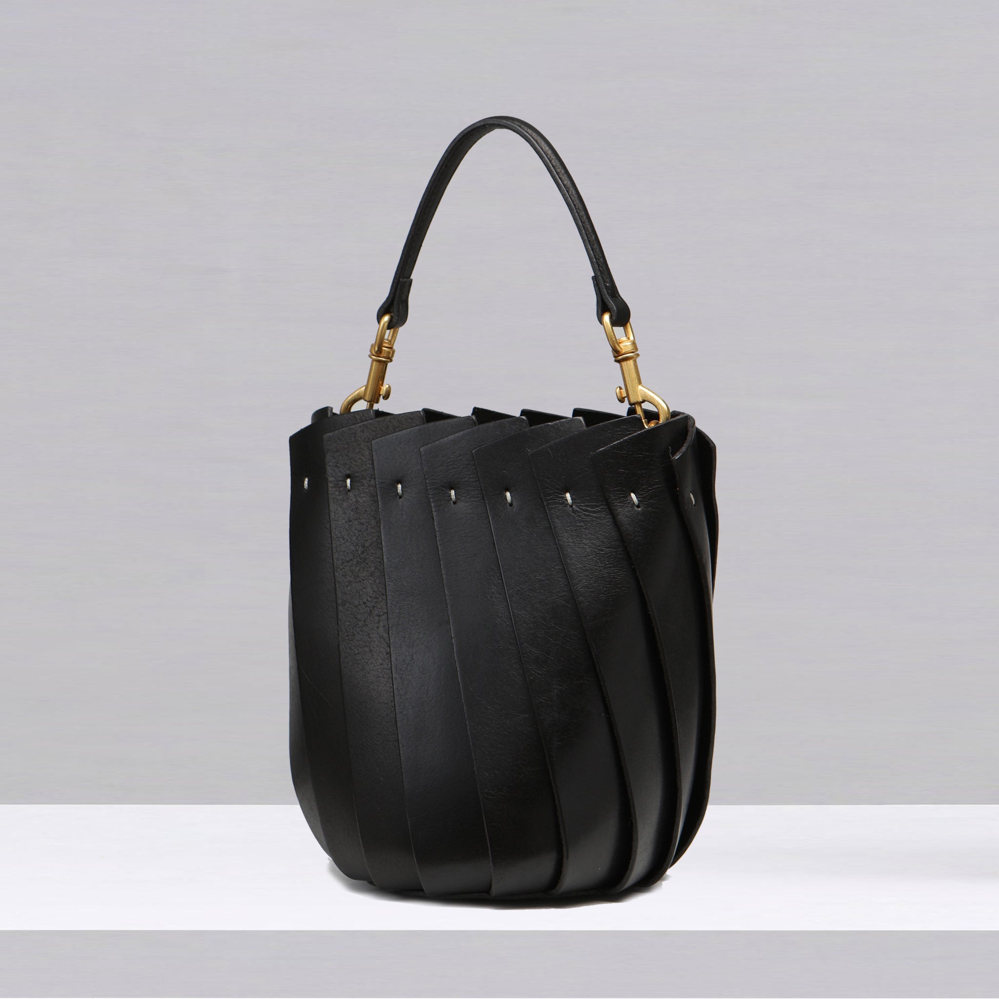 Bloom Bucket Tote - Black