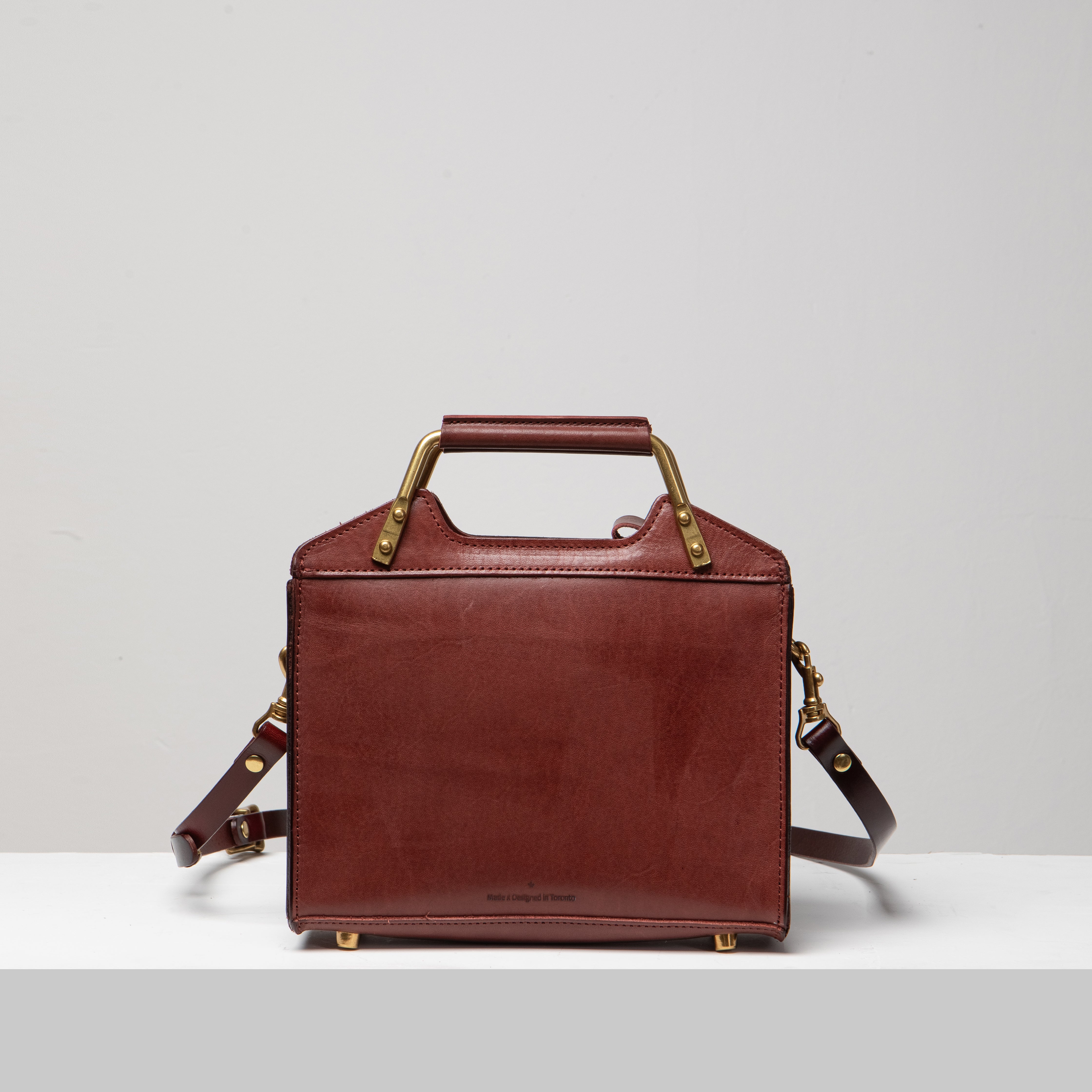 Neo Retro Large Crossbody - Chestnut