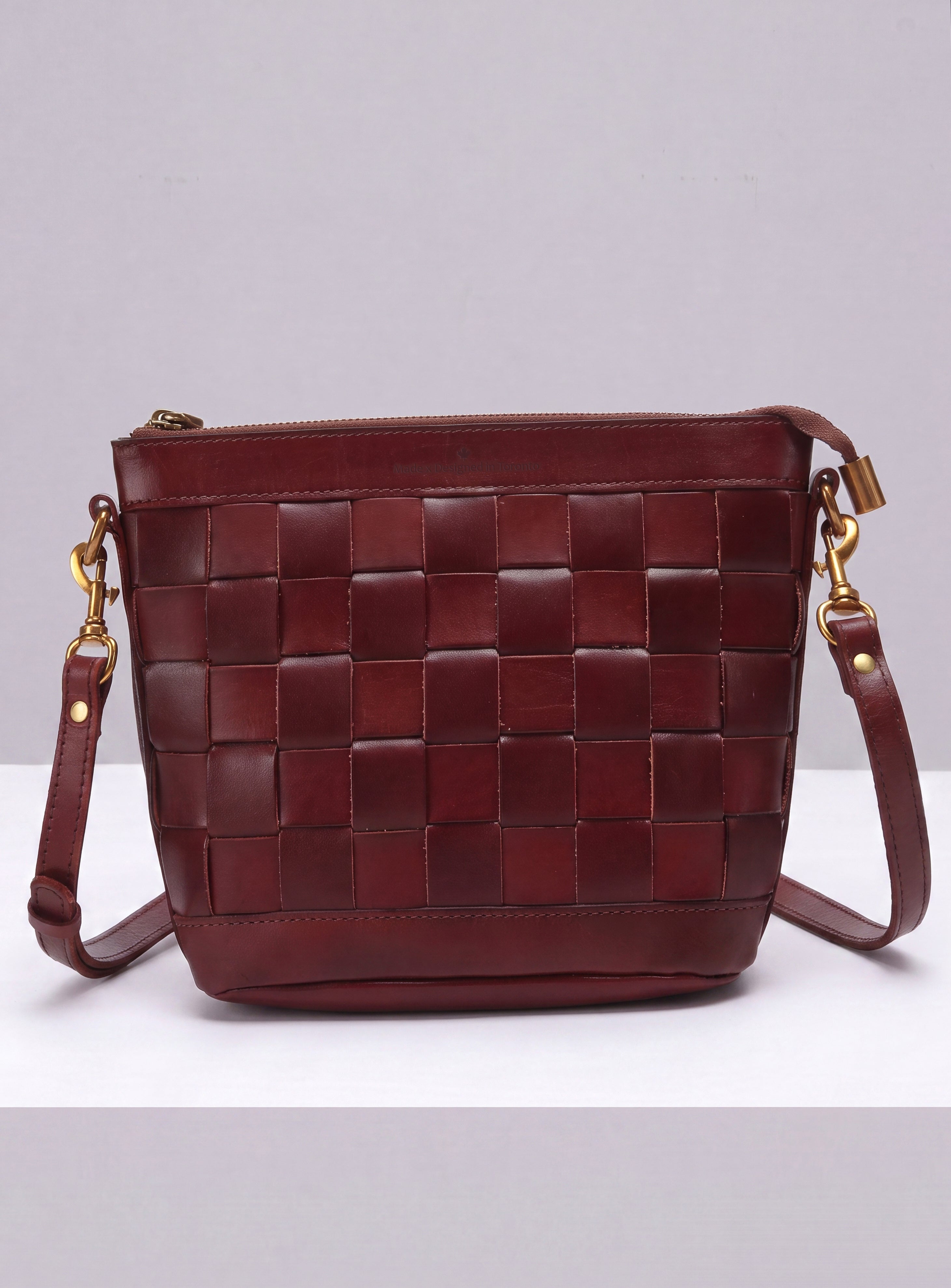 Venture Crossbody - Oxblood