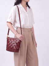 Venture Crossbody - Hunter Green