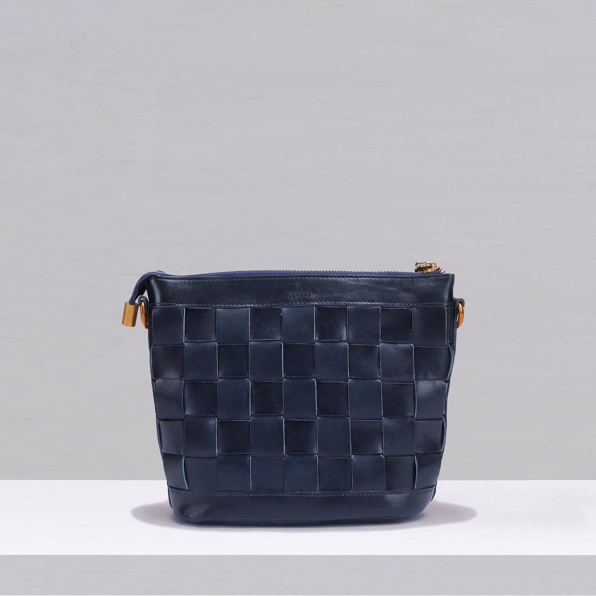 Venture Crossbody - Midnight