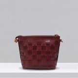 Venture Crossbody - Oxblood