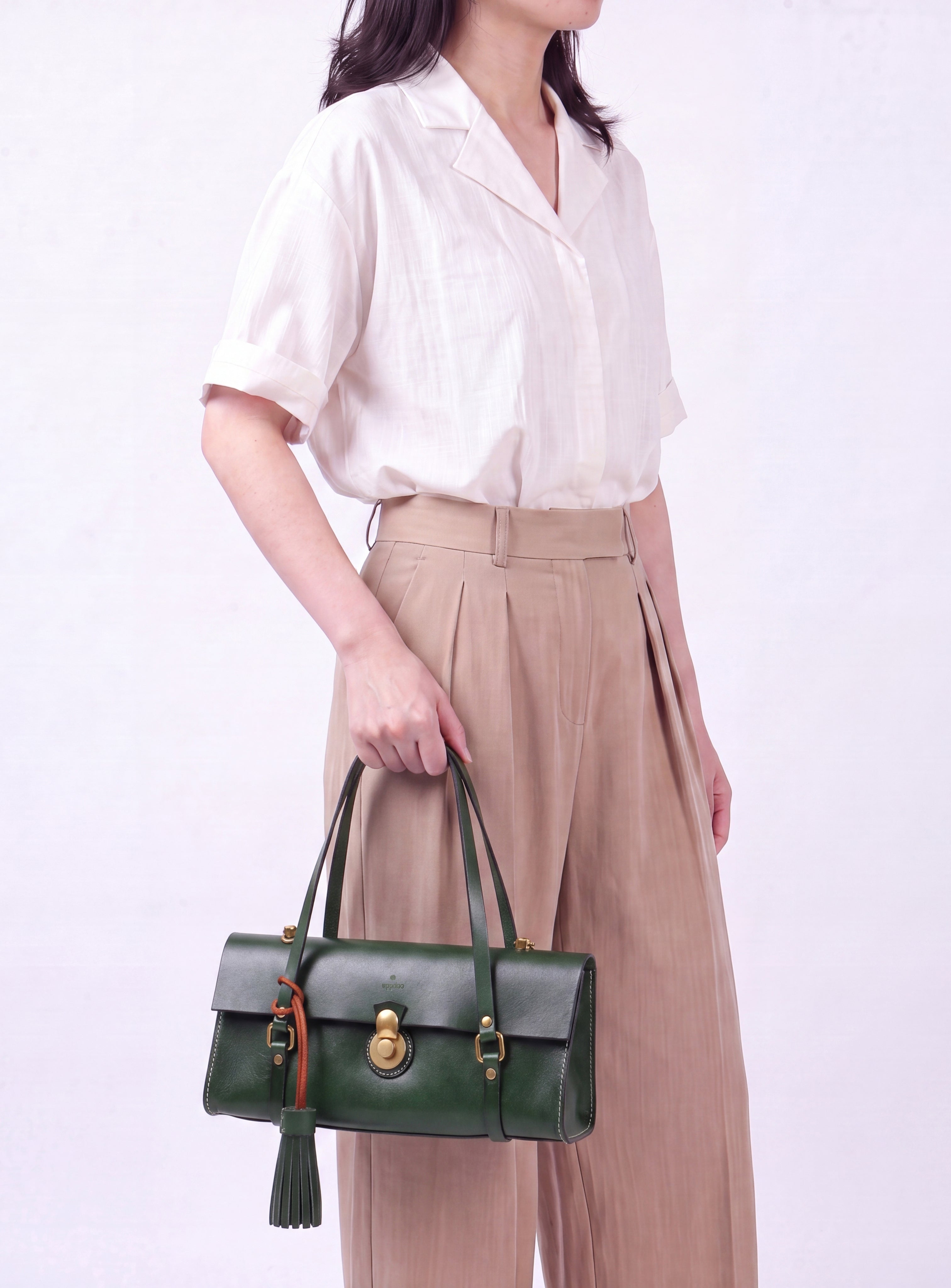 Vive 2.0 Classic Baguette Satchel- Midnight