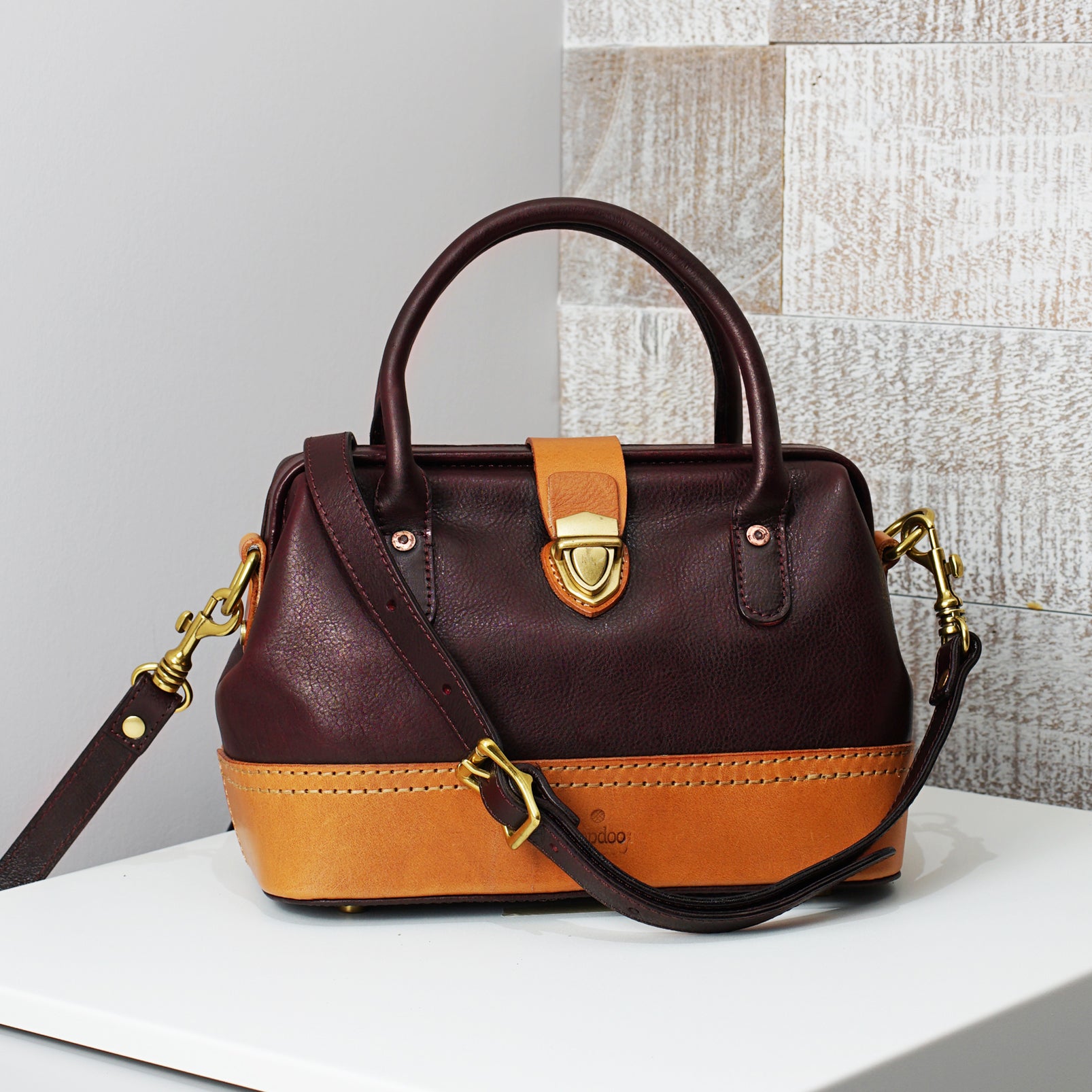 Wonder 'XL' Vintage Top-handle Satchel - Oxblood