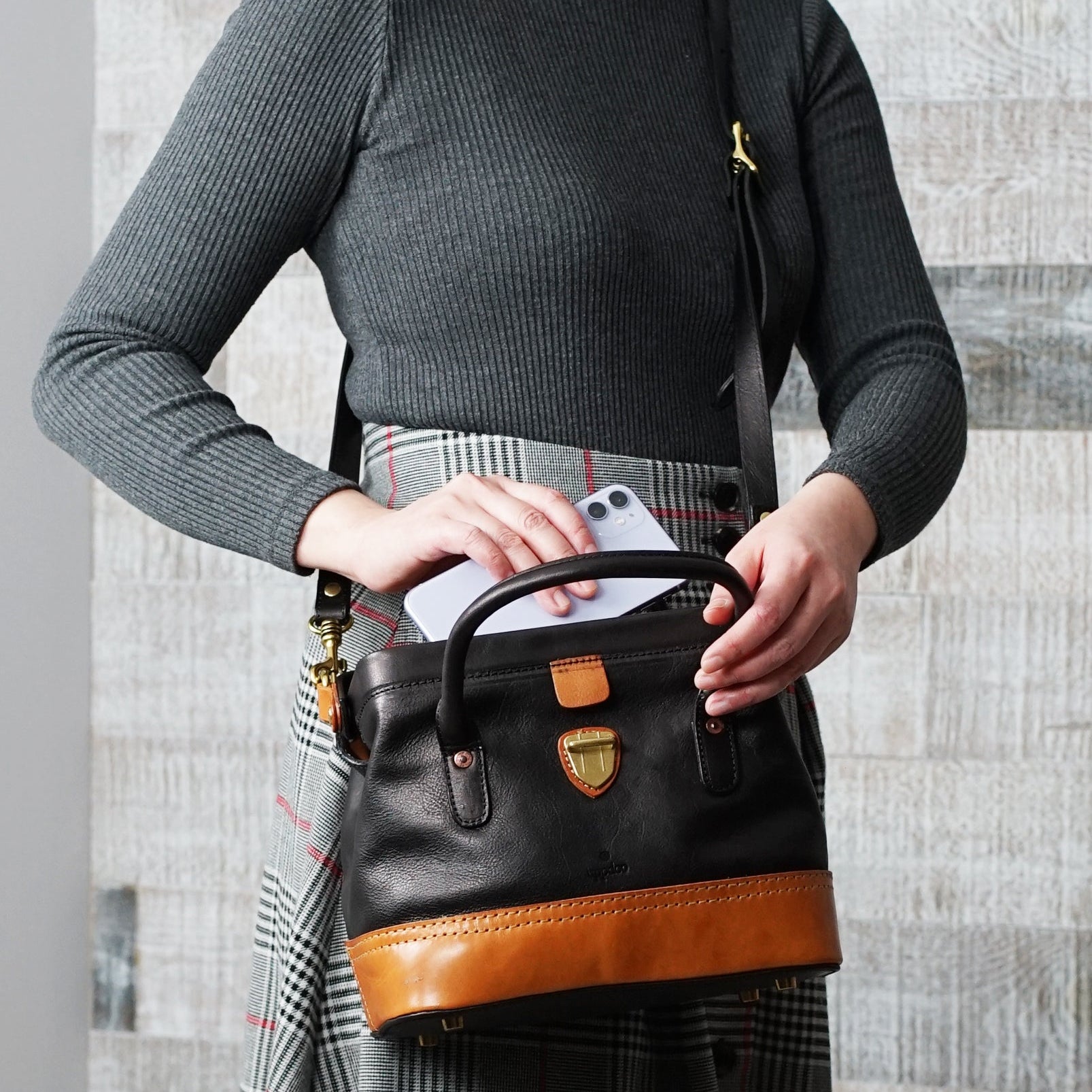 Wonder 'XL' Vintage Top-handle Satchel - Oxblood