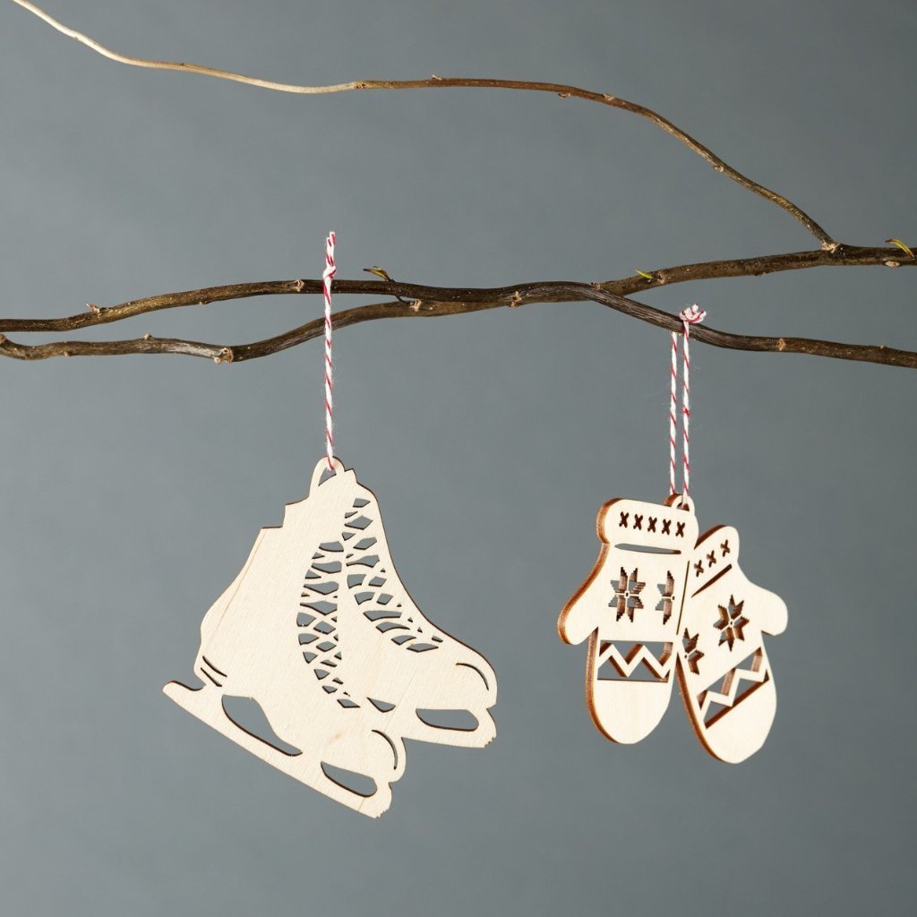 Skate and Mitten Ornament Set