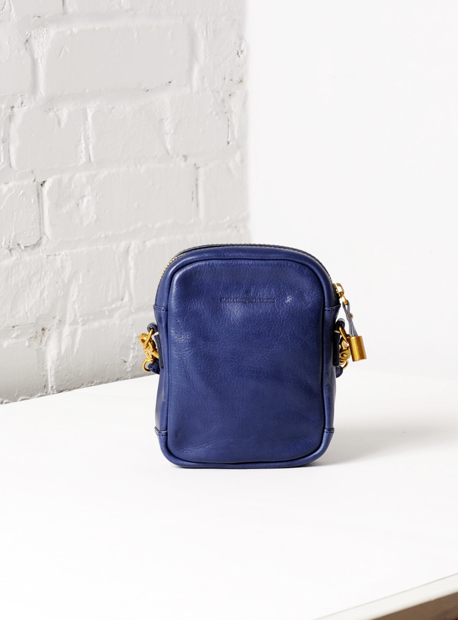 'Snappi' Sling Bag - Navy