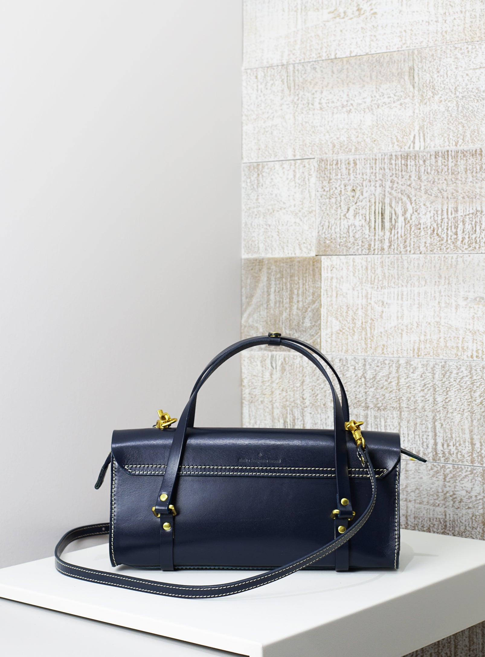 Vive 2.0 Classic Baguette Satchel- Midnight